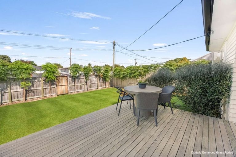 Photo of property in 112 Geddis Avenue, Maraenui, Napier, 4110