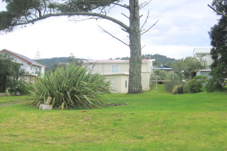 Photo of property in 204 Beverley Terrace, Whangamata, 3620