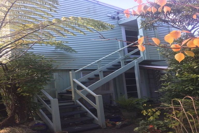 Photo of property in 40 Silverstream Road, Crofton Downs, Wellington, 6035