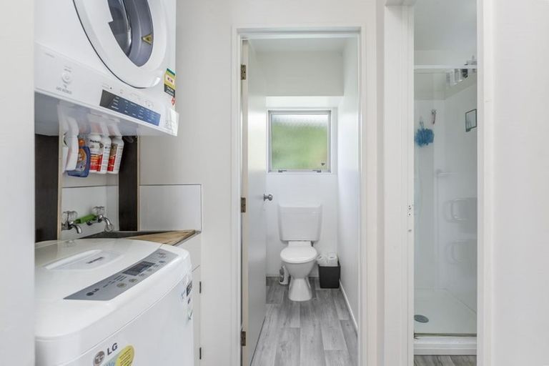 Photo of property in 14 Greenview Lane, Red Beach, 0932