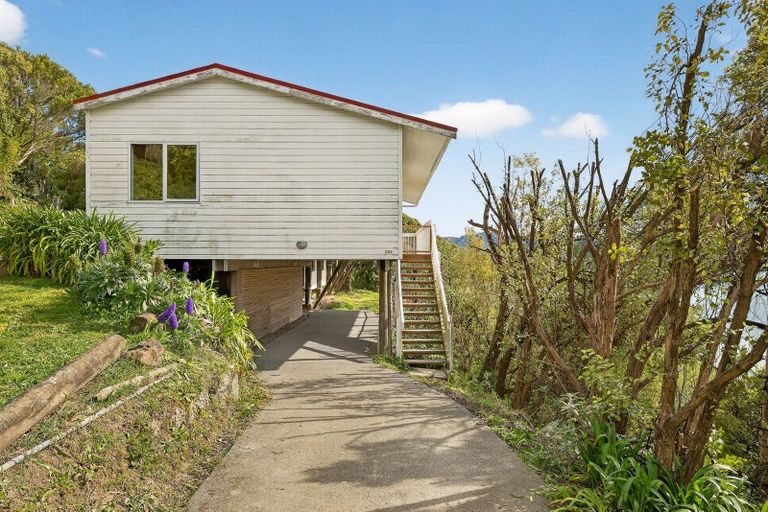 Photo of property in 292 Marine Drive, Charteris Bay, Lyttelton, 8971