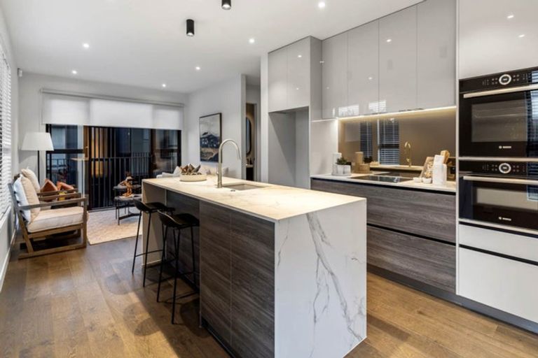 Photo of property in 32 Dudley Road, Inglewood, 4386