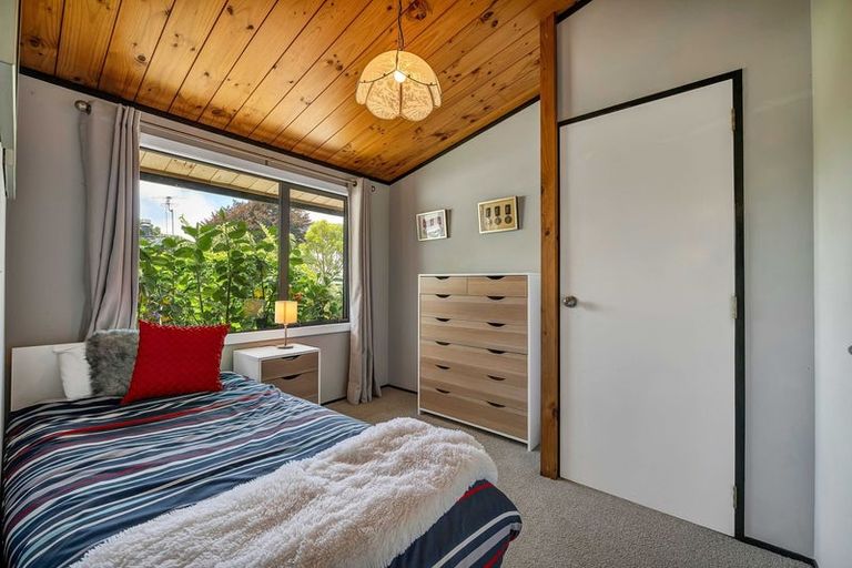 Photo of property in 13 Cargill Place, Frankleigh Park, New Plymouth, 4310