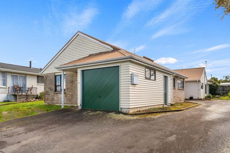 Photo of property in 4 Oxford Street, Lansdowne, Masterton, 5810