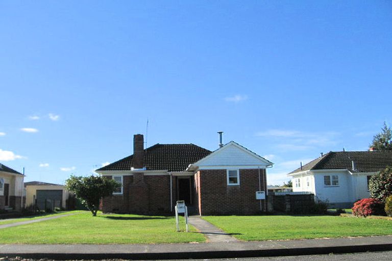 Photo of property in 608 Massey Street, Akina, Hastings, 4122