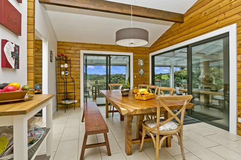 Photo of property in 32 Hobson Road, Lucas Heights, Auckland, 0632