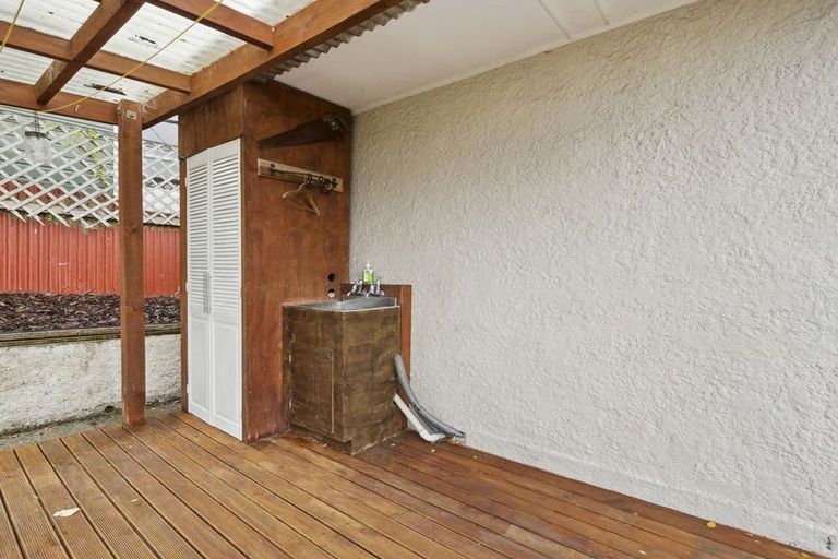 Photo of property in 369 South Road, Caversham, Dunedin, 9012