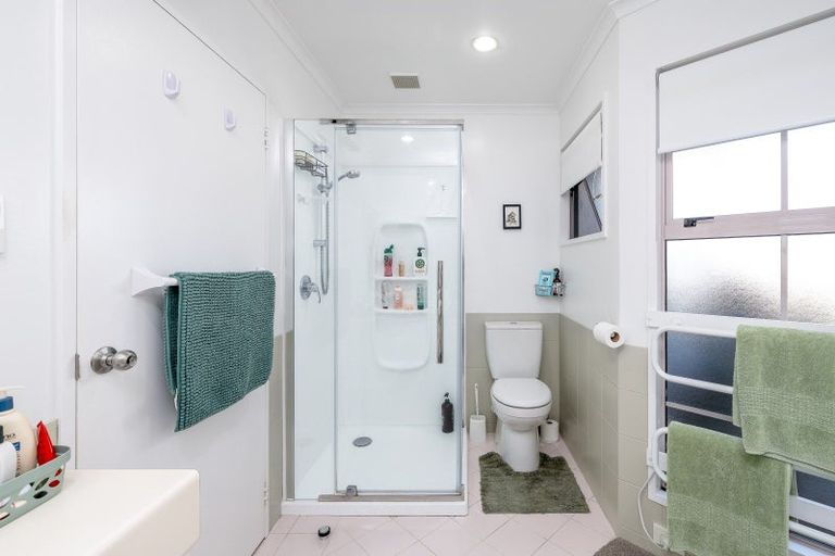 Photo of property in 17 Churchill Place, Waimate, 7924