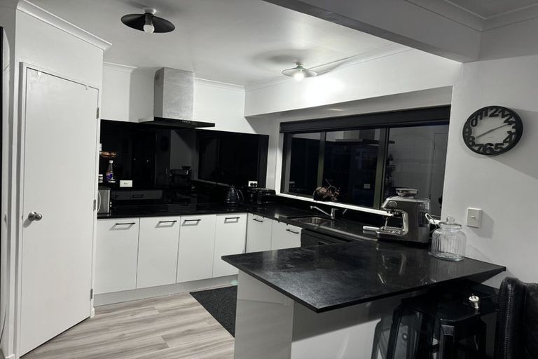 Photo of property in 21a Rimmington Drive, Hamilton Lake, Hamilton, 3204