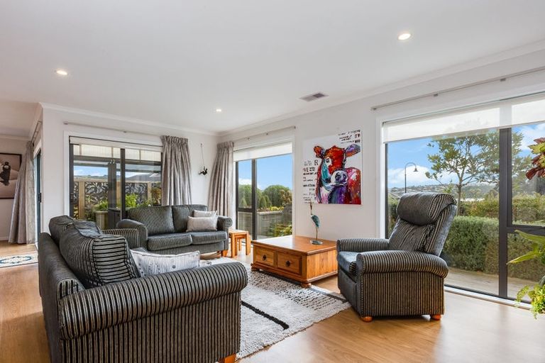 Photo of property in 24 Margaret Shields Avenue, Aotea, Porirua, 5024