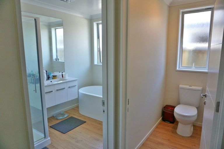 Photo of property in 22 Pounamu Place, Pegasus, 7612