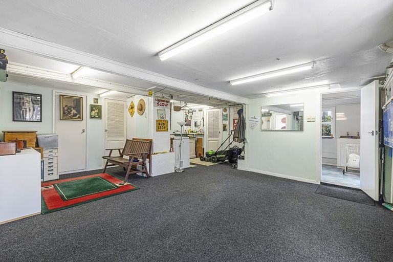 Photo of property in 66 Taylor Terrace, Tawa, Wellington, 5028