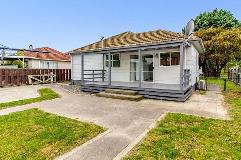 Photo of property in 60 Douglas Mclean Avenue, Marewa, Napier, 4110