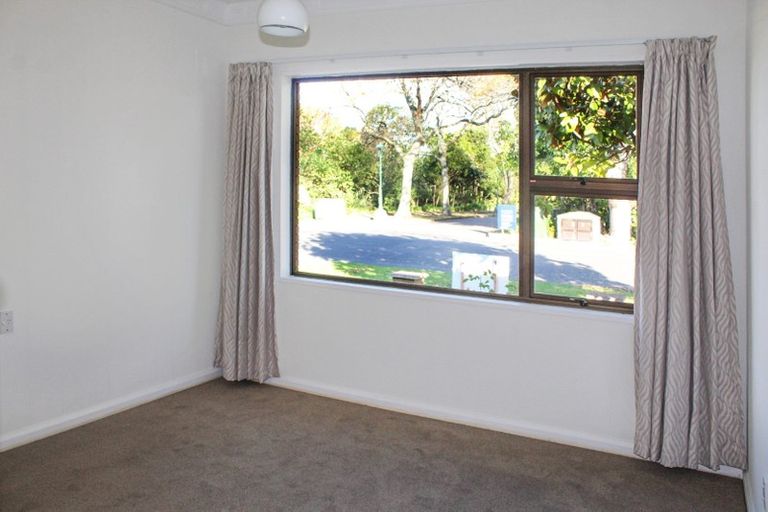 Photo of property in 33 Ihaka Street, Hokowhitu, Palmerston North, 4410