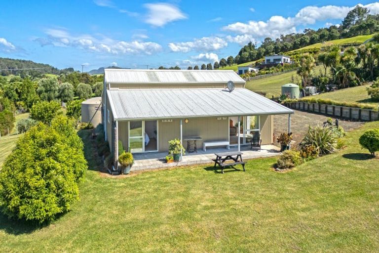 Photo of property in 6 Lois Lane, Hahei, Whitianga, 3591