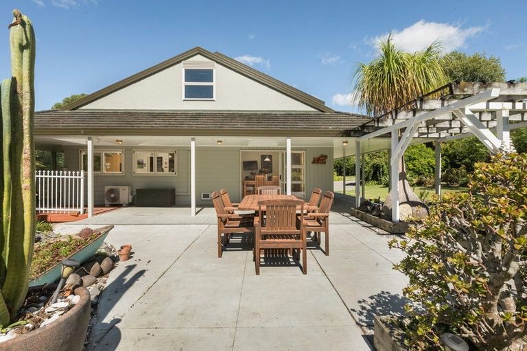 Photo of property in 40 Ongare Point Road, Tahawai, Katikati, 3170