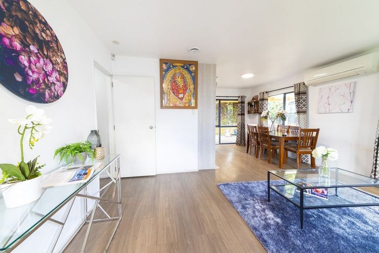 Photo of property in 52d Arimu Road, Papakura, 2110