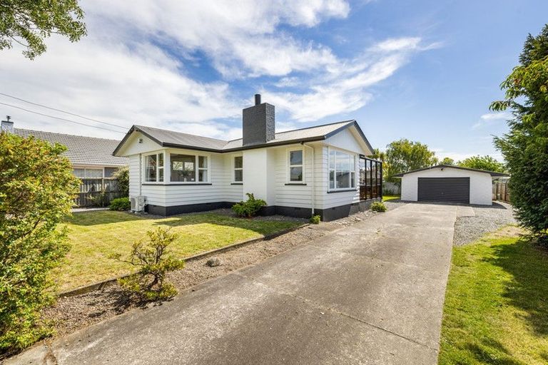 Photo of property in 47 Emlyn Place, Avondale, Christchurch, 8061