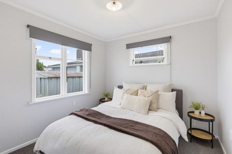 Photo of property in 9 Duke Street, Levin, 5510
