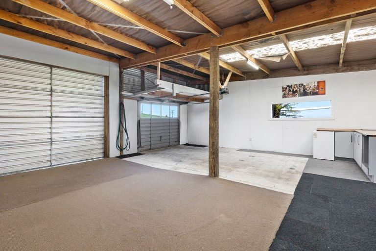 Photo of property in 197 Kahui Road, Rahotu, Opunake, 4684