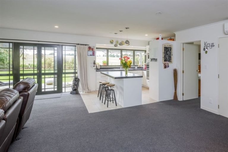 Photo of property in 10 Clifford Close, Levin, 5510