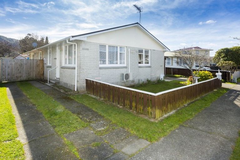 Photo of property in 1/19 Clouston Park Road, Clouston Park, Upper Hutt, 5018