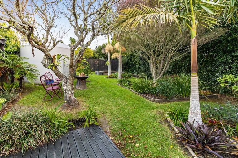 Photo of property in 53 Okura River Road, Okura, Albany, 0792