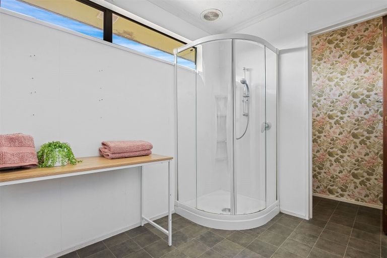 Photo of property in 1/4 Sayers Crescent, Ilam, Christchurch, 8041