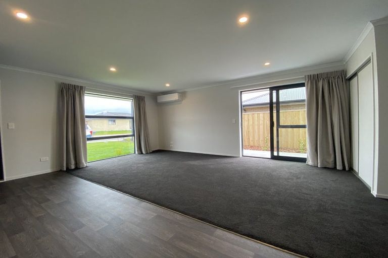 Photo of property in 6 Herridge Street, Woodend, 7691