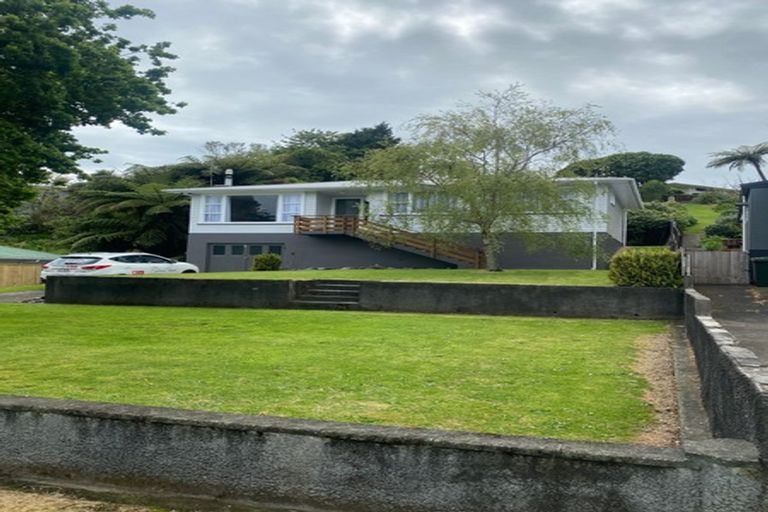 Photo of property in 89 Awanui Street, Merrilands, New Plymouth, 4312