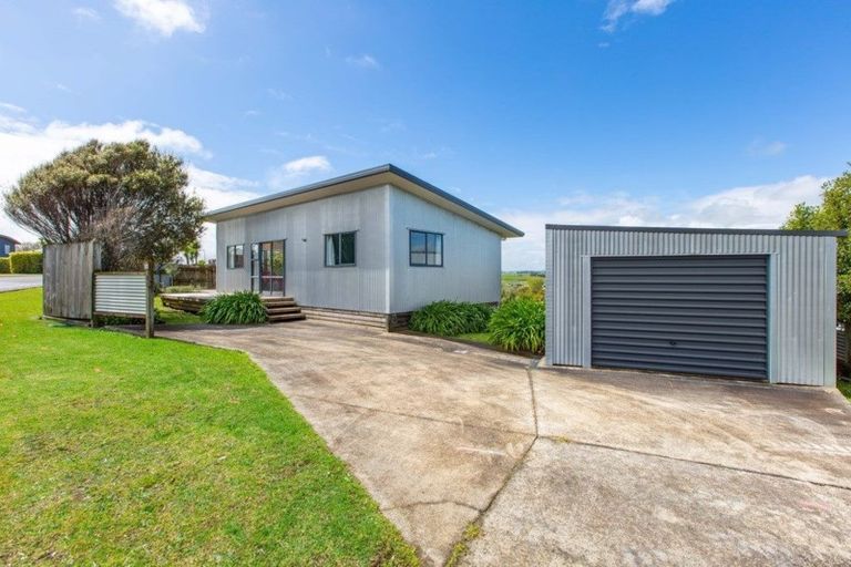 Photo of property in 30 Manukau Road, Raglan, 3225