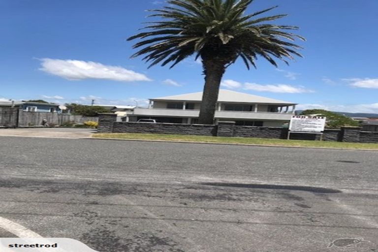 Photo of property in 106b Karewa Parade, Papamoa Beach, Papamoa, 3118