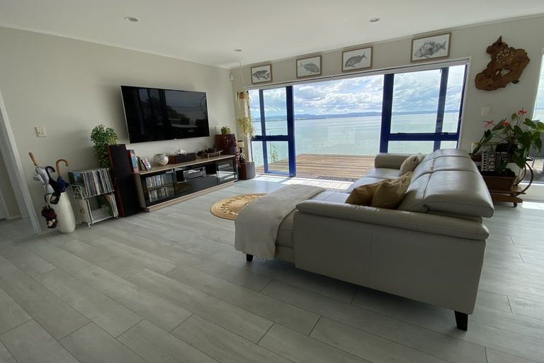 Photo of property in 121 Torkar Road, Clarks Beach, 2122