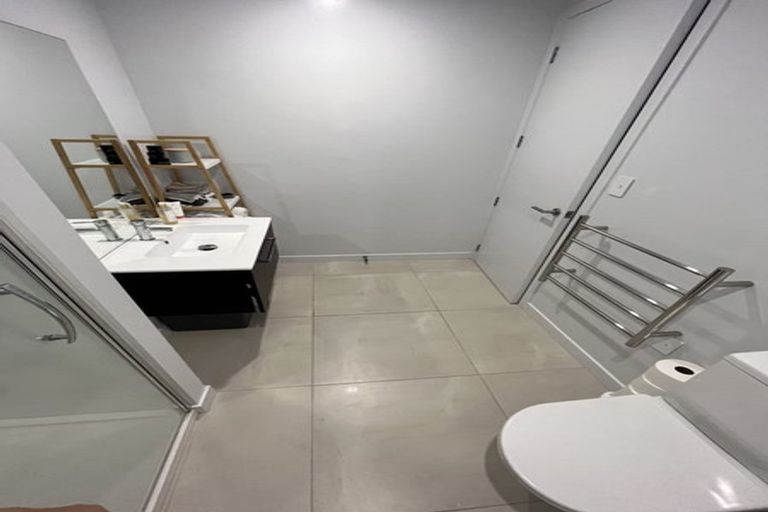 Photo of property in Frank Sargeson Apts, 104/80 Anzac Street, Takapuna, Auckland, 0622