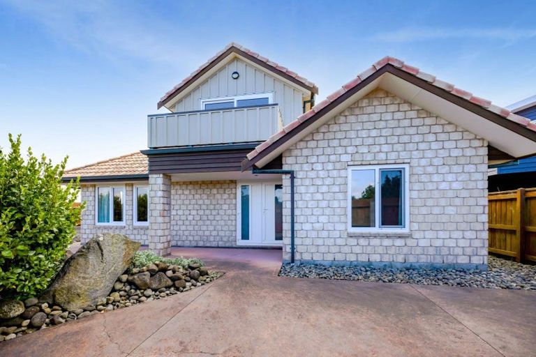 Photo of property in 1 Wilson Road, Opunake, 4616