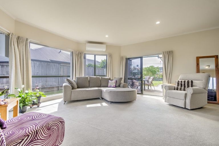 Photo of property in 108 Ayrshire Drive, Grandview Heights, Hamilton, 3200