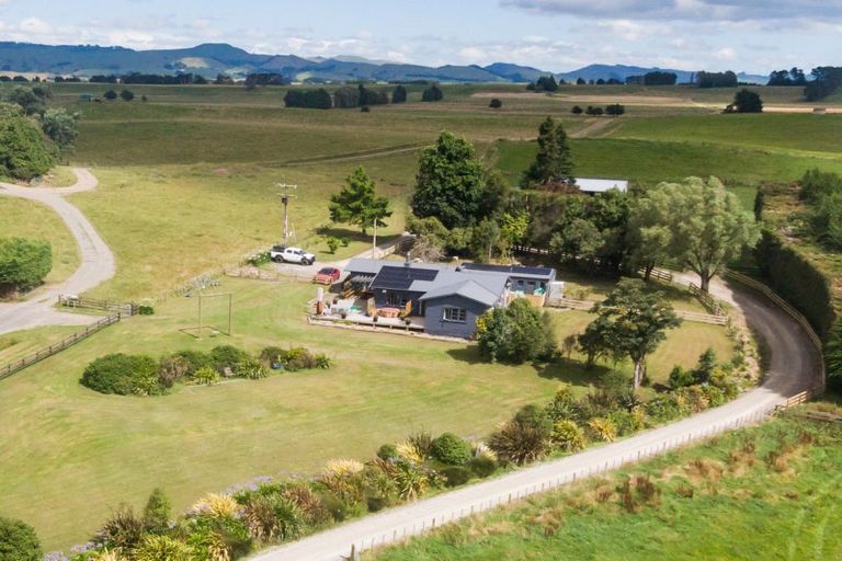 Photo of property in 54 Byrne Road, Takapau, 4287