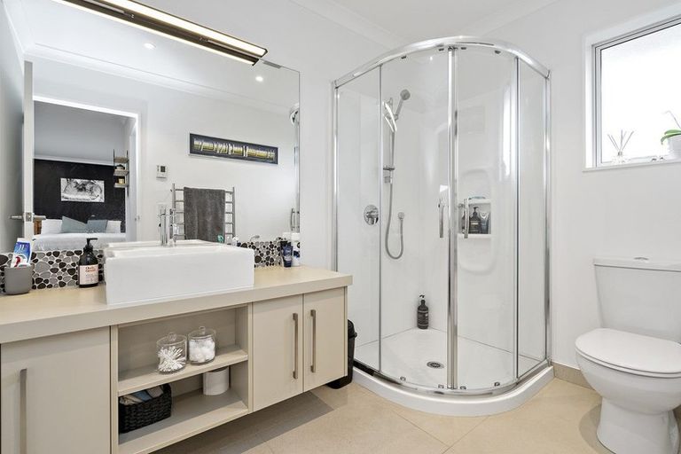 Photo of property in 13 Twin Willow Close, Cambridge, 3434