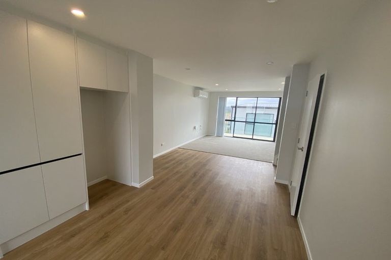 Photo of property in 39 Hinonga Loop, Silverdale, 0932