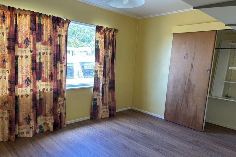 Photo of property in 87 Watt Street, Featherston, 5710