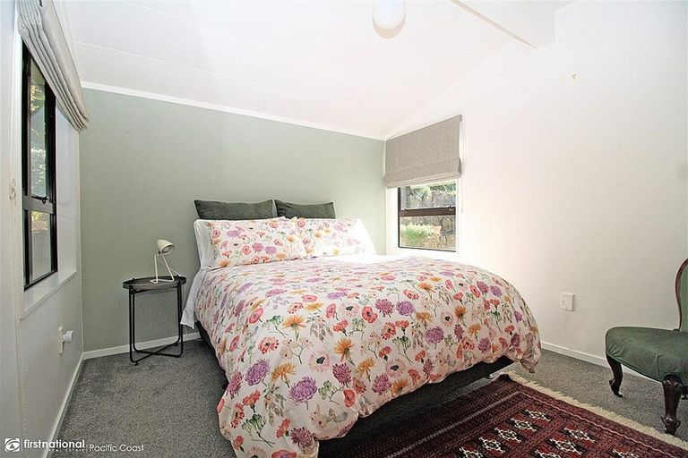 Photo of property in 105 Waireka Place, Whangamata, 3620