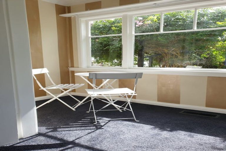 Photo of property in 353 Karori Road, Karori, Wellington, 6012