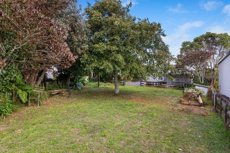 Photo of property in 22 Takiroa Street, Urenui, 4375