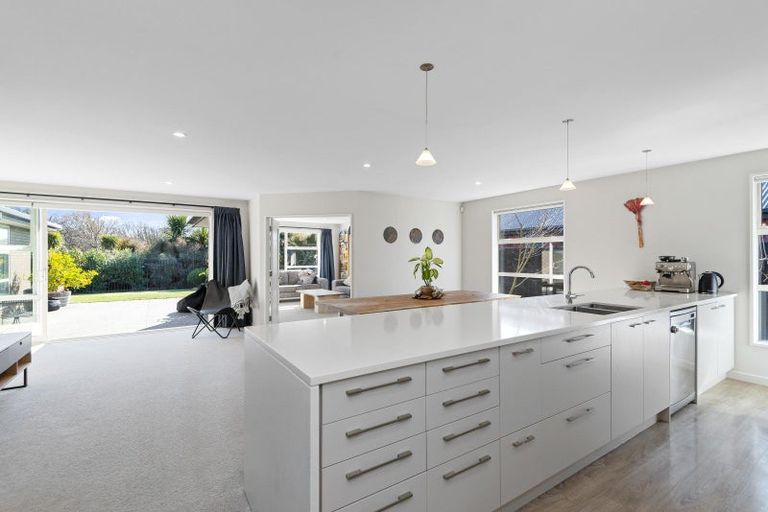 Photo of property in 14 Kilkivan Lane, Broomfield, Christchurch, 8042