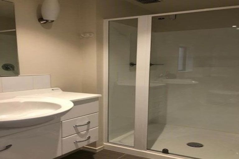 Photo of property in 26 Arran Road, Browns Bay, Auckland, 0630