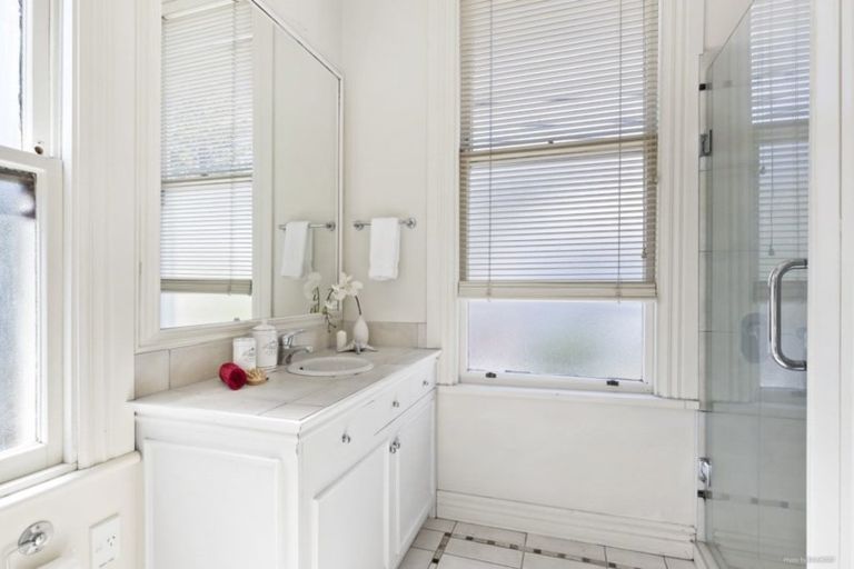 Photo of property in 11 Armour Avenue, Mount Victoria, Wellington, 6011