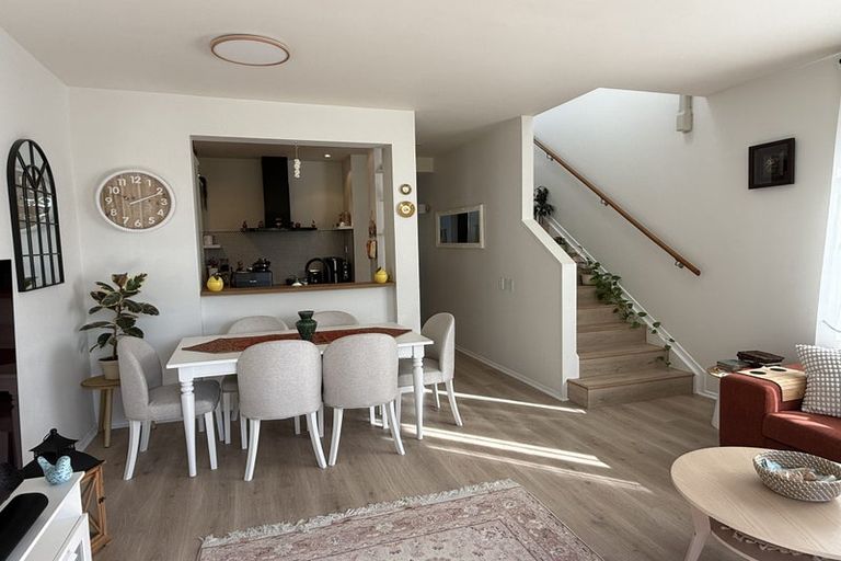 Photo of property in 116/2 Armoy Drive, East Tamaki, Auckland, 2016