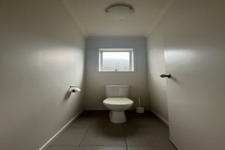 Photo of property in 150 Navigation Drive, Whitby, Porirua, 5024