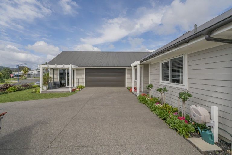 Photo of property in 5 Lady Jocelyn Place, Whitianga, 3510