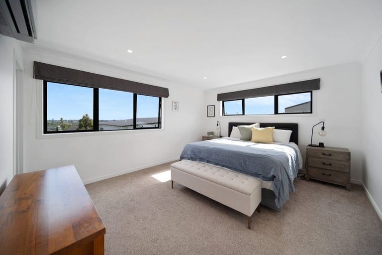 Photo of property in 8 Awakirihi Close, Shamrock Park, Auckland, 2016